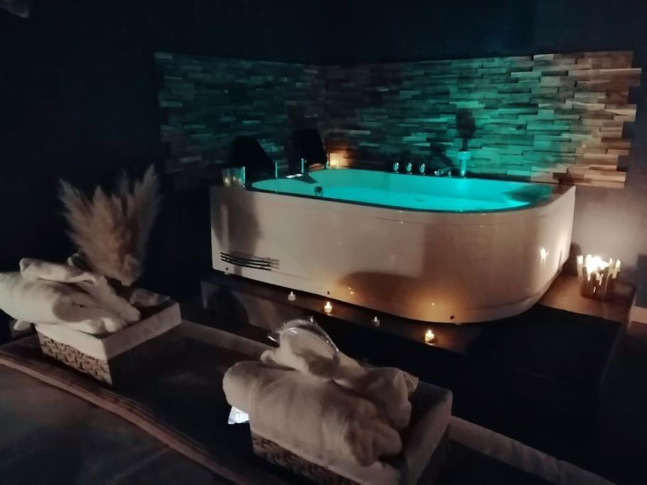 Rose & Blue Spa Proche Chalon S/Saone Et Beaune Saint-Martin-en-Bresse Eksteriør bilde